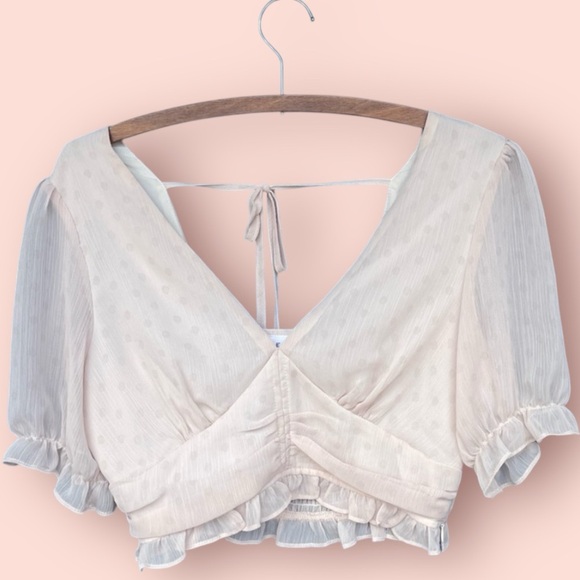 Elegant Light Pink Women's Top - Picture 1 of 5